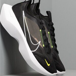 nike vista lite black sneakers  size 9